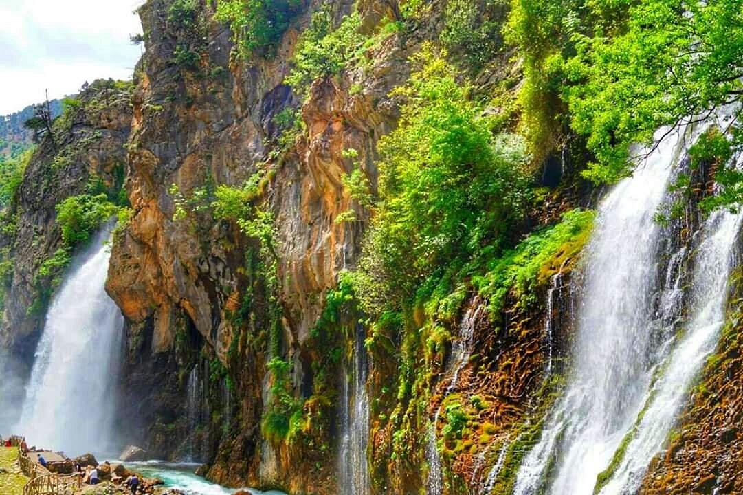 Kapuzbaşı Şelalesi